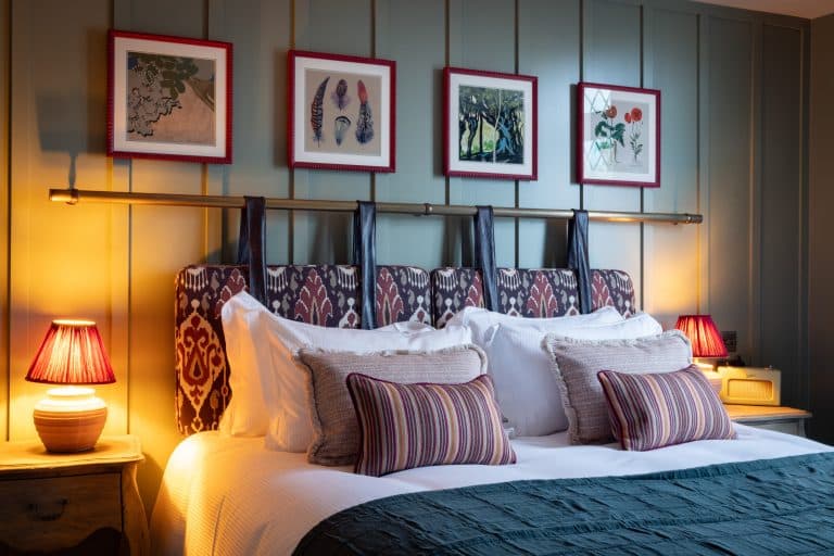 Cover Image for Really Comfy room